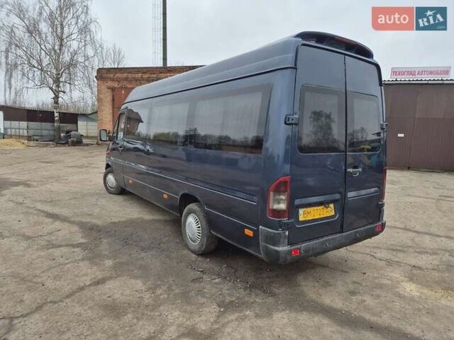 Синий Мерседес Sprinter, объемом двигателя 2.2 л и пробегом 300 тыс. км за 6500 $, фото 4 на Automoto.ua
