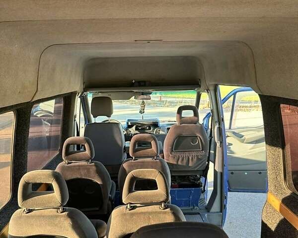 Синий Мерседес Sprinter, объемом двигателя 0 л и пробегом 313 тыс. км за 9800 $, фото 28 на Automoto.ua