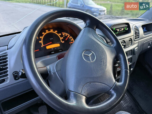 Синий Мерседес Sprinter, объемом двигателя 2.2 л и пробегом 437 тыс. км за 8700 $, фото 7 на Automoto.ua