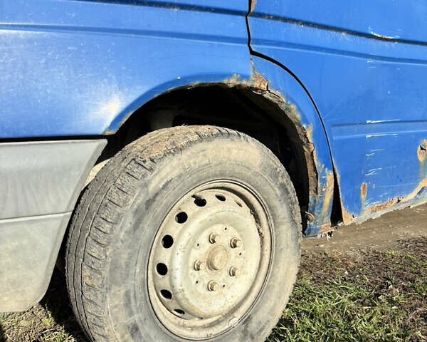 Синій Мерседес Sprinter, об'ємом двигуна 2.2 л та пробігом 447 тис. км за 4500 $, фото 20 на Automoto.ua