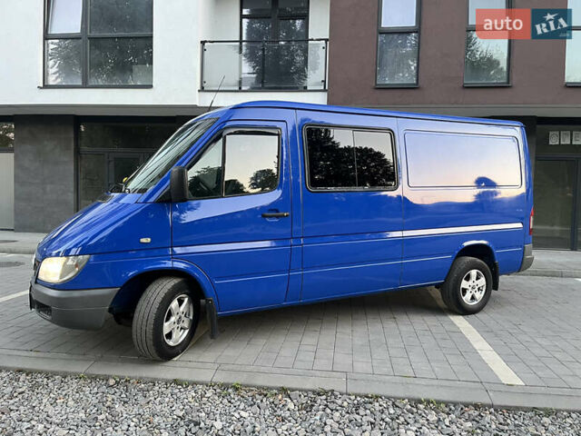 Синий Мерседес Sprinter, объемом двигателя 2.7 л и пробегом 430 тыс. км за 9300 $, фото 23 на Automoto.ua