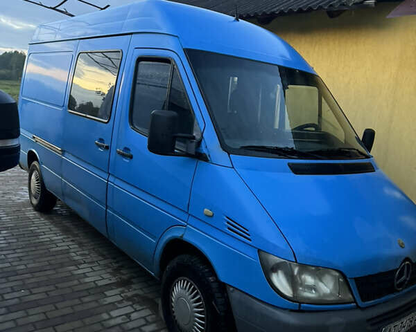 Синий Мерседес Sprinter, объемом двигателя 2.1 л и пробегом 300 тыс. км за 5300 $, фото 18 на Automoto.ua