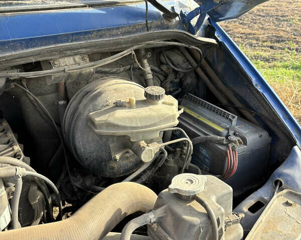 Синій Мерседес Sprinter, об'ємом двигуна 2.2 л та пробігом 447 тис. км за 4500 $, фото 41 на Automoto.ua