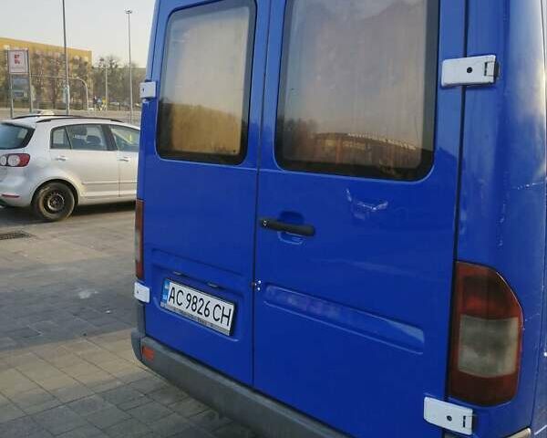 Синий Мерседес Sprinter, объемом двигателя 2.2 л и пробегом 650 тыс. км за 10500 $, фото 7 на Automoto.ua