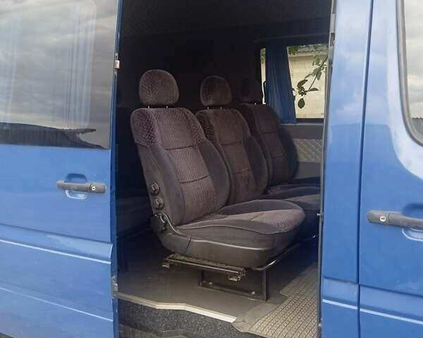 Синий Мерседес Sprinter, объемом двигателя 0 л и пробегом 368 тыс. км за 9500 $, фото 7 на Automoto.ua