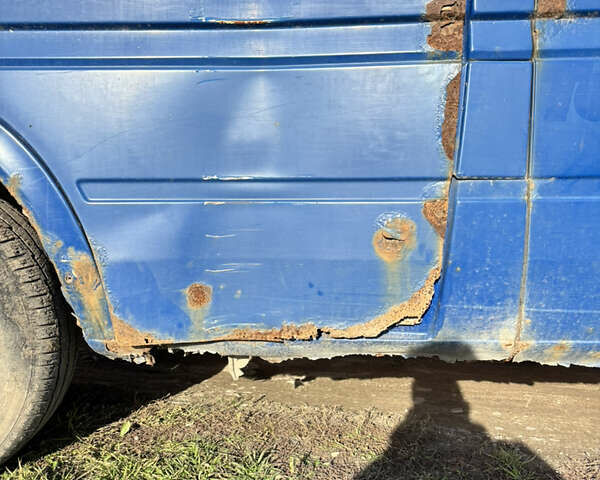 Синій Мерседес Sprinter, об'ємом двигуна 2.2 л та пробігом 447 тис. км за 4500 $, фото 21 на Automoto.ua