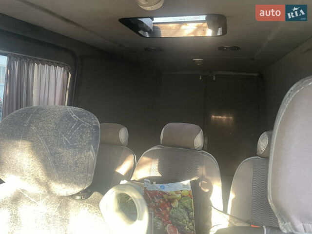 Синий Мерседес Sprinter, объемом двигателя 2.69 л и пробегом 560 тыс. км за 5000 $, фото 17 на Automoto.ua