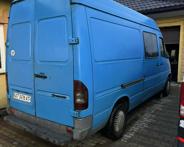 Синий Мерседес Sprinter, объемом двигателя 2.1 л и пробегом 300 тыс. км за 5300 $, фото 21 на Automoto.ua