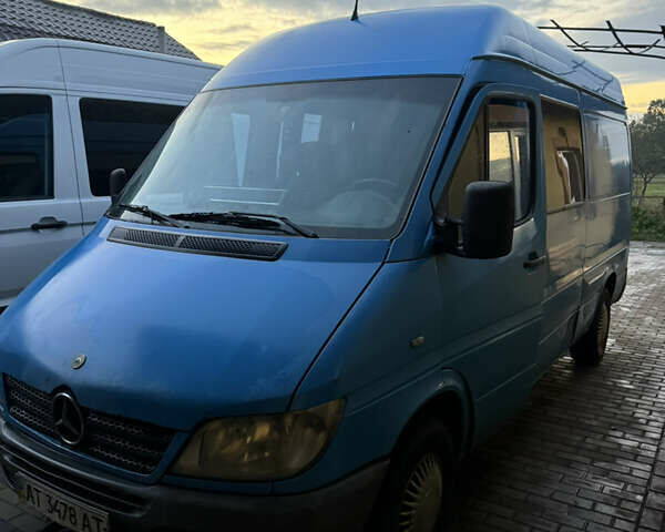 Синий Мерседес Sprinter, объемом двигателя 2.1 л и пробегом 300 тыс. км за 5300 $, фото 19 на Automoto.ua