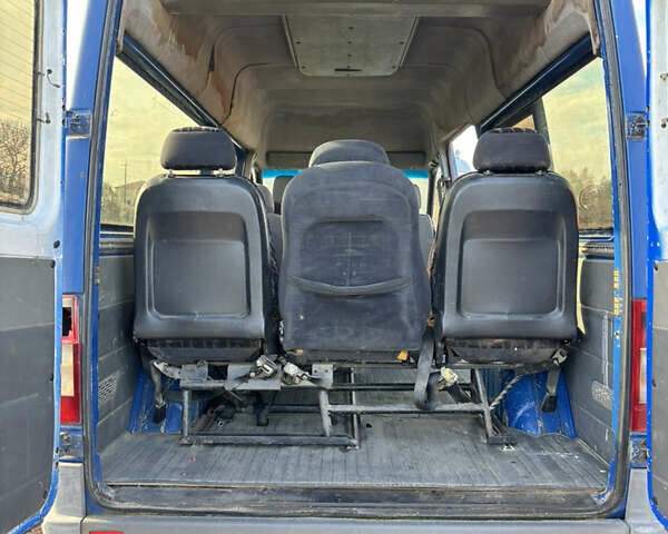 Синій Мерседес Sprinter, об'ємом двигуна 2.2 л та пробігом 447 тис. км за 4500 $, фото 39 на Automoto.ua