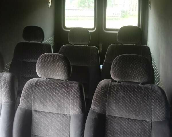 Синий Мерседес Sprinter, объемом двигателя 0 л и пробегом 368 тыс. км за 9500 $, фото 9 на Automoto.ua