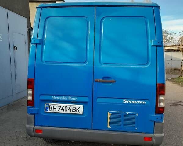 Синій Мерседес Sprinter, об'ємом двигуна 2.2 л та пробігом 248 тис. км за 6700 $, фото 5 на Automoto.ua