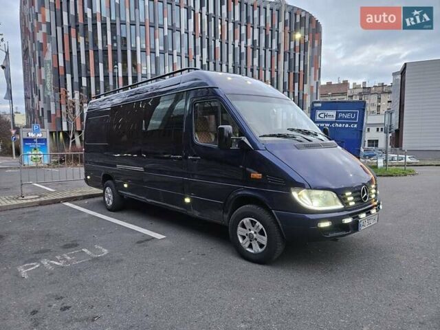 Синий Мерседес Sprinter, объемом двигателя 2.2 л и пробегом 890 тыс. км за 8800 $, фото 13 на Automoto.ua