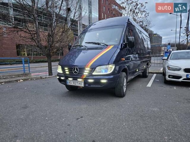 Синий Мерседес Sprinter, объемом двигателя 2.2 л и пробегом 890 тыс. км за 8800 $, фото 10 на Automoto.ua