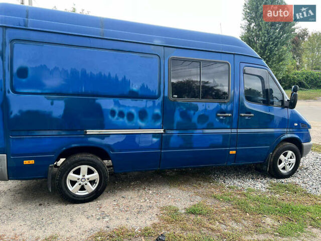 Синий Мерседес Sprinter, объемом двигателя 2.7 л и пробегом 301 тыс. км за 7500 $, фото 12 на Automoto.ua