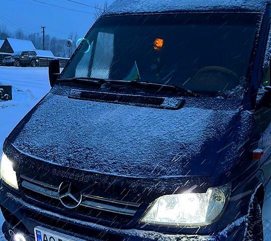 Синий Мерседес Sprinter, объемом двигателя 2.1 л и пробегом 1 тыс. км за 11800 $, фото 2 на Automoto.ua