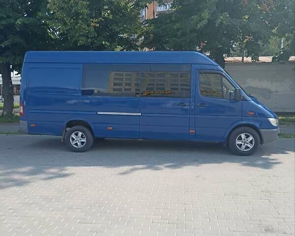 Синій Мерседес Sprinter, об'ємом двигуна 2.7 л та пробігом 560 тис. км за 13000 $, фото 8 на Automoto.ua