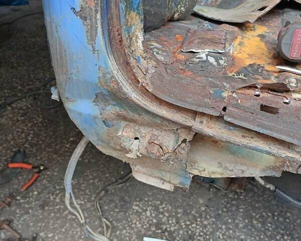 Синий Мерседес Sprinter, объемом двигателя 2.2 л и пробегом 890 тыс. км за 8800 $, фото 11 на Automoto.ua
