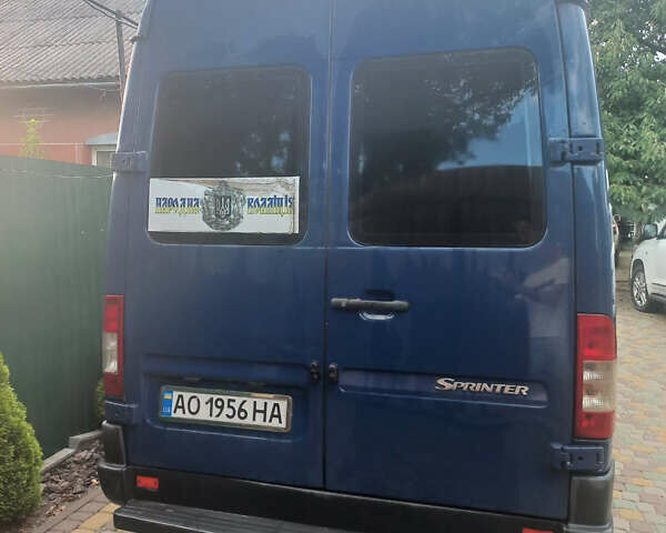 Синій Мерседес Sprinter, об'ємом двигуна 2.69 л та пробігом 799 тис. км за 10100 $, фото 7 на Automoto.ua