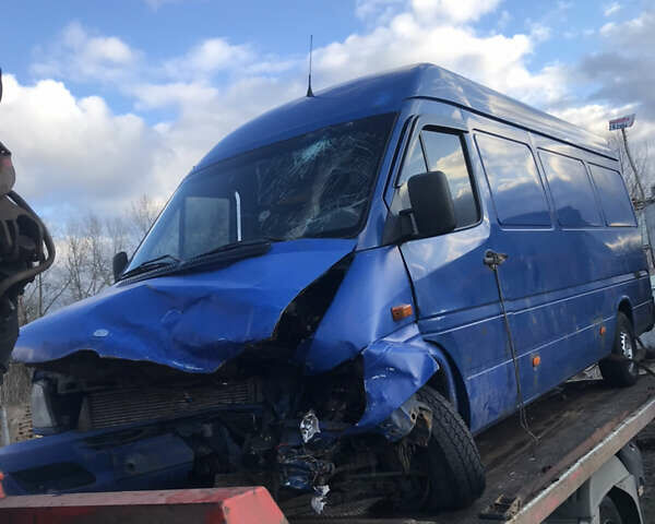 Синий Мерседес Sprinter, объемом двигателя 2.3 л и пробегом 2 тыс. км за 5200 $, фото 1 на Automoto.ua