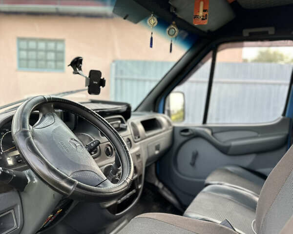 Синий Мерседес Sprinter, объемом двигателя 2.2 л и пробегом 750 тыс. км за 6950 $, фото 10 на Automoto.ua
