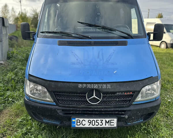 Синий Мерседес Sprinter, объемом двигателя 2.2 л и пробегом 750 тыс. км за 6950 $, фото 7 на Automoto.ua