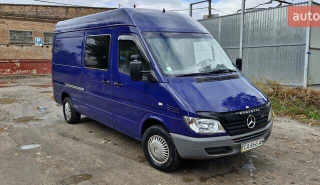 Синій Мерседес Sprinter, об'ємом двигуна 2.1 л та пробігом 350 тис. км за 6700 $, фото 3 на Automoto.ua