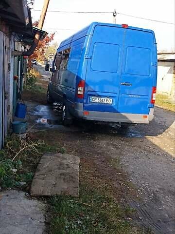 Синий Мерседес Sprinter, объемом двигателя 2.7 л и пробегом 560 тыс. км за 12500 $, фото 3 на Automoto.ua