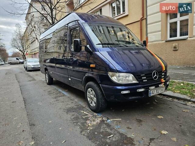 Синий Мерседес Sprinter, объемом двигателя 2.2 л и пробегом 890 тыс. км за 8800 $, фото 4 на Automoto.ua