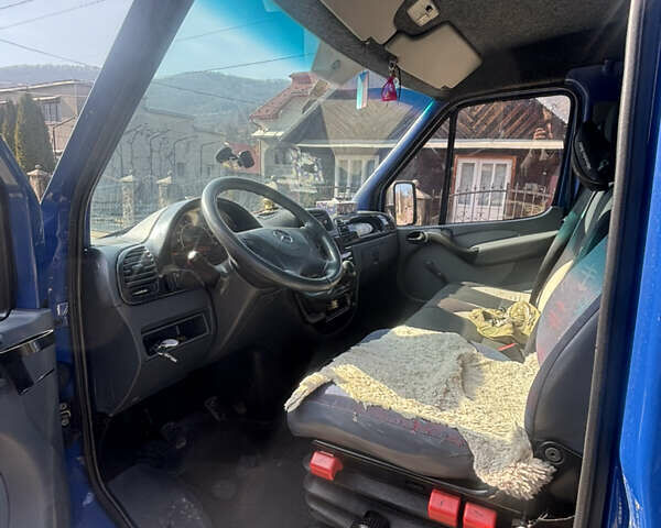 Синий Мерседес Sprinter, объемом двигателя 2.69 л и пробегом 140 тыс. км за 10500 $, фото 5 на Automoto.ua