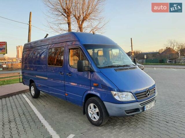Синий Мерседес Sprinter, объемом двигателя 2.15 л и пробегом 827 тыс. км за 11700 $, фото 15 на Automoto.ua