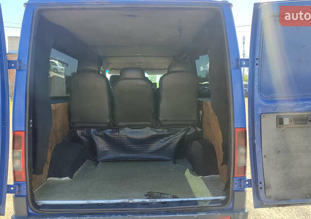 Синий Мерседес Sprinter, объемом двигателя 2.2 л и пробегом 530 тыс. км за 7500 $, фото 7 на Automoto.ua