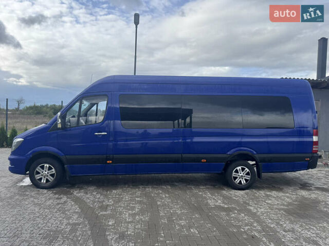 Синий Мерседес Sprinter, объемом двигателя 2.1 л и пробегом 582 тыс. км за 13500 $, фото 6 на Automoto.ua