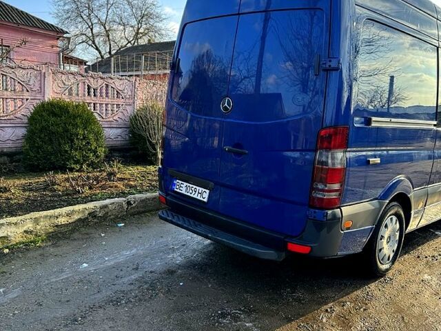 Синій Мерседес Sprinter, об'ємом двигуна 2.1 л та пробігом 370 тис. км за 10500 $, фото 5 на Automoto.ua