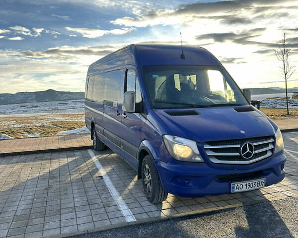 Синий Мерседес Sprinter, объемом двигателя 2.1 л и пробегом 582 тыс. км за 13500 $, фото 23 на Automoto.ua