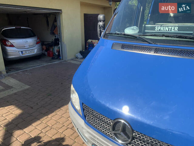 Синий Мерседес Sprinter, объемом двигателя 2.69 л и пробегом 320 тыс. км за 14000 $, фото 12 на Automoto.ua