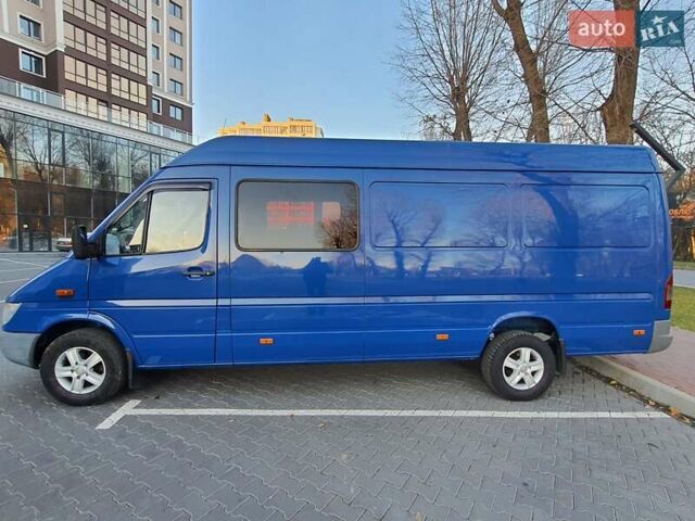 Синий Мерседес Sprinter, объемом двигателя 2.15 л и пробегом 827 тыс. км за 11700 $, фото 14 на Automoto.ua