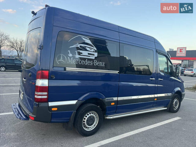 Синий Мерседес Sprinter, объемом двигателя 2.2 л и пробегом 683 тыс. км за 11750 $, фото 3 на Automoto.ua