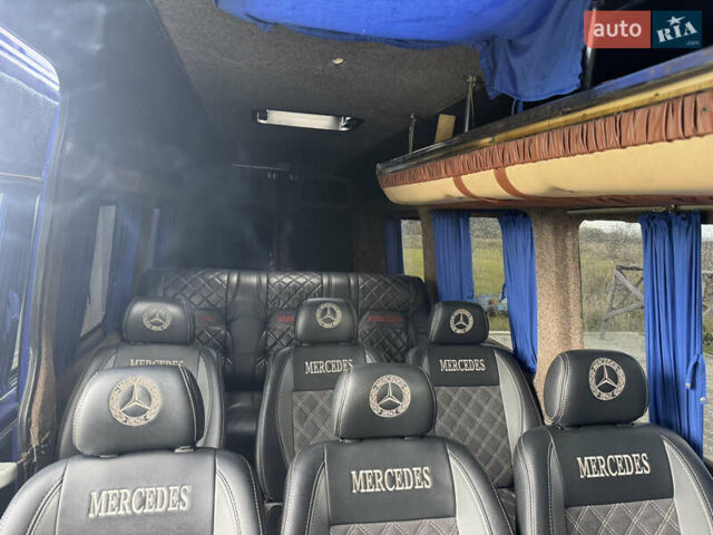 Синий Мерседес Sprinter, объемом двигателя 2.1 л и пробегом 582 тыс. км за 13500 $, фото 14 на Automoto.ua