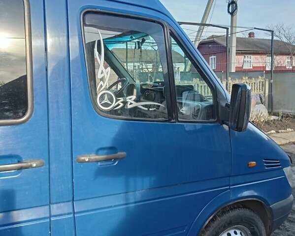 Синій Мерседес Sprinter, об'ємом двигуна 2.1 л та пробігом 780 тис. км за 9500 $, фото 7 на Automoto.ua