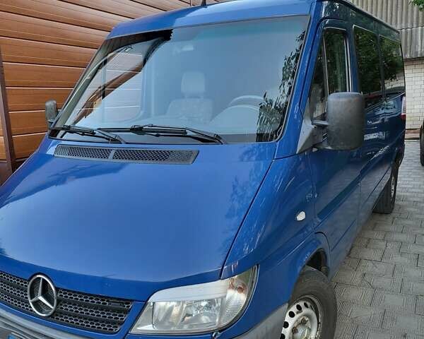 Синій Мерседес Sprinter, об'ємом двигуна 2.15 л та пробігом 240 тис. км за 7700 $, фото 3 на Automoto.ua