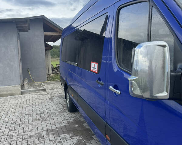 Синий Мерседес Sprinter, объемом двигателя 2.1 л и пробегом 582 тыс. км за 13500 $, фото 5 на Automoto.ua