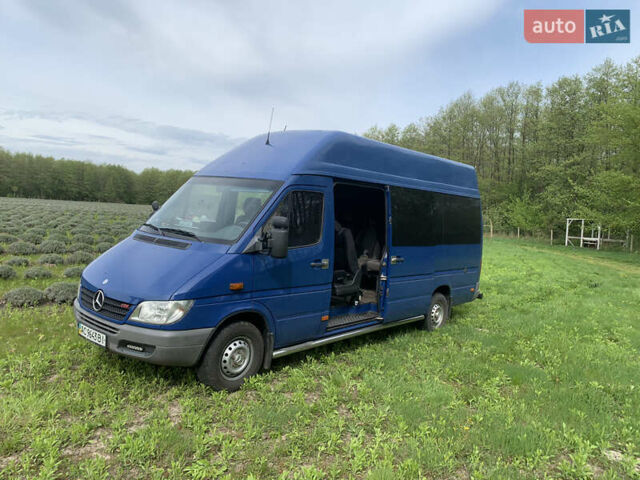 Синий Мерседес Sprinter, объемом двигателя 2.69 л и пробегом 320 тыс. км за 14500 $, фото 2 на Automoto.ua