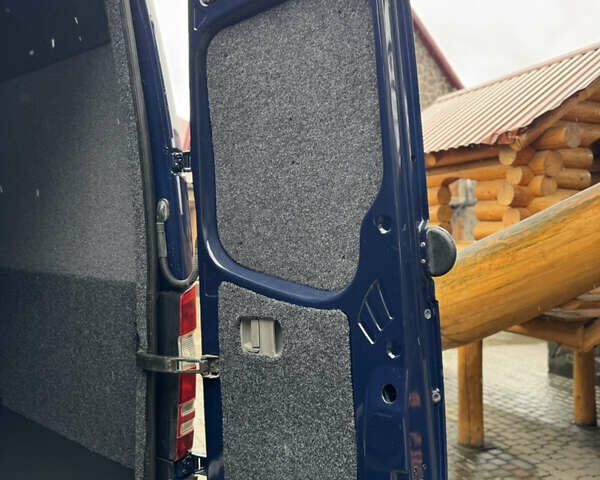 Синий Мерседес Sprinter, объемом двигателя 2.99 л и пробегом 577 тыс. км за 17999 $, фото 41 на Automoto.ua