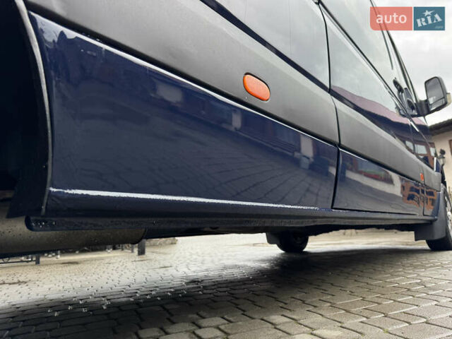 Синий Мерседес Sprinter, объемом двигателя 2.99 л и пробегом 577 тыс. км за 17999 $, фото 10 на Automoto.ua