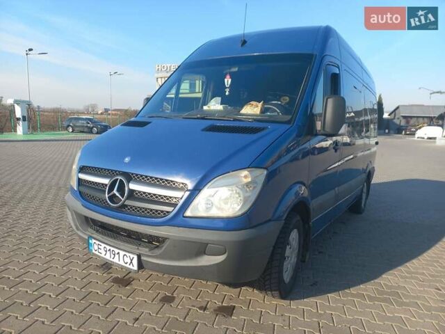 Синий Мерседес Sprinter, объемом двигателя 2.1 л и пробегом 30 тыс. км за 12150 $, фото 2 на Automoto.ua