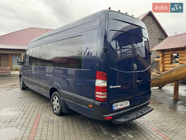 Синий Мерседес Sprinter, объемом двигателя 2.99 л и пробегом 577 тыс. км за 17999 $, фото 3 на Automoto.ua
