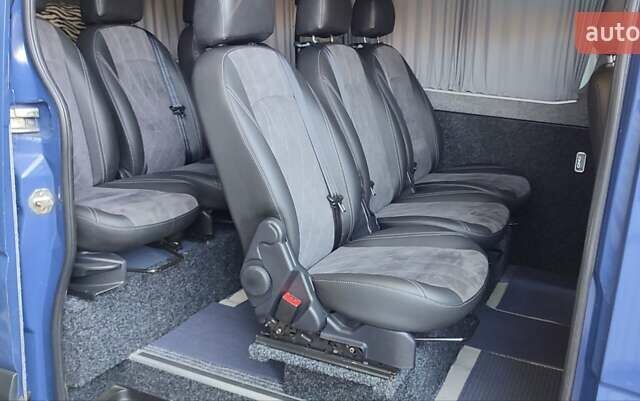 Синий Мерседес Sprinter, объемом двигателя 2.15 л и пробегом 30 тыс. км за 15000 $, фото 1 на Automoto.ua