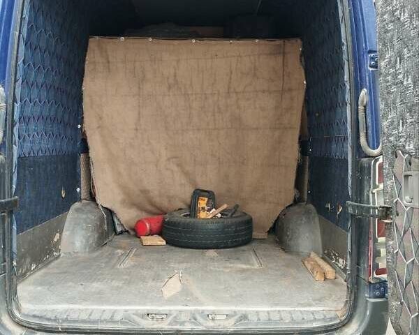 Синій Мерседес Sprinter, об'ємом двигуна 2.1 л та пробігом 750 тис. км за 12500 $, фото 8 на Automoto.ua