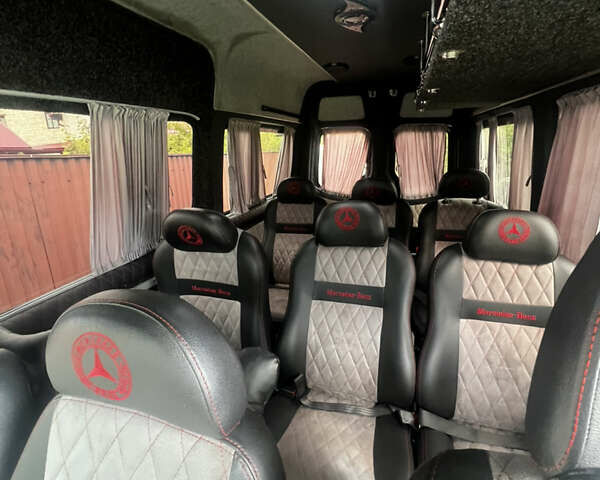 Синій Мерседес Sprinter, об'ємом двигуна 2.15 л та пробігом 410 тис. км за 13000 $, фото 7 на Automoto.ua